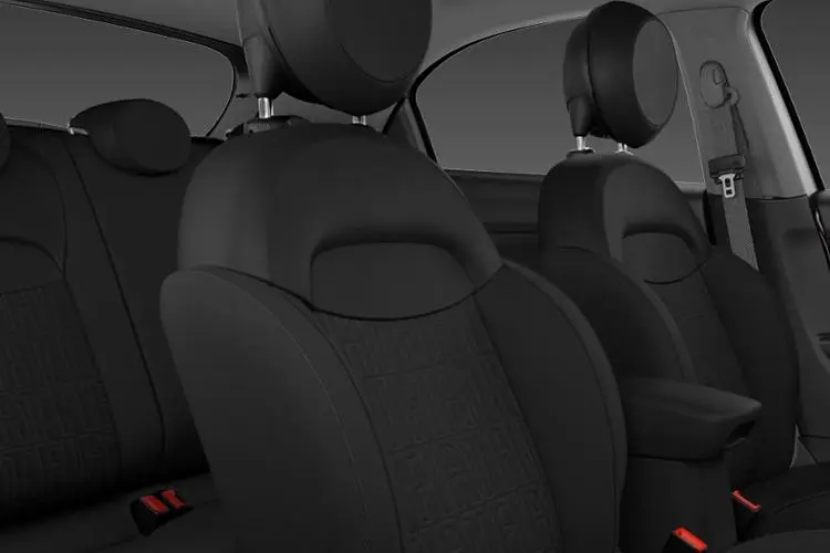 Fiat 500X Hatchback 1.5 Hybrid 48V 130 Top Ddct close up