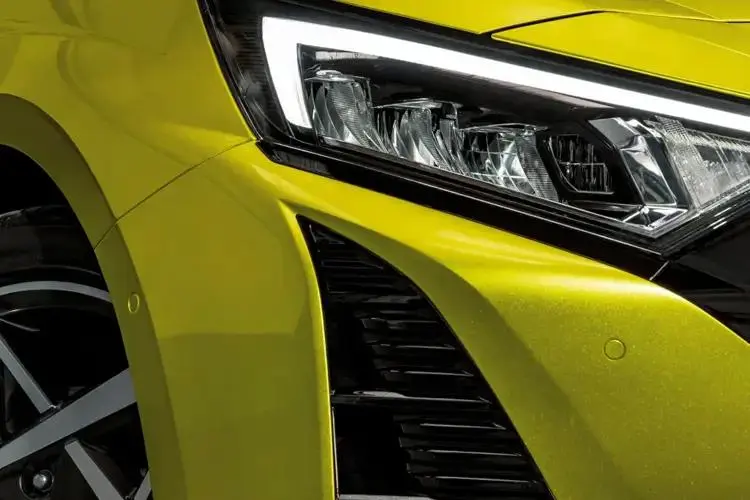 Hyundai i20 Hatchback 1.0 T-GDi 100ps Advance Nav DCT close up