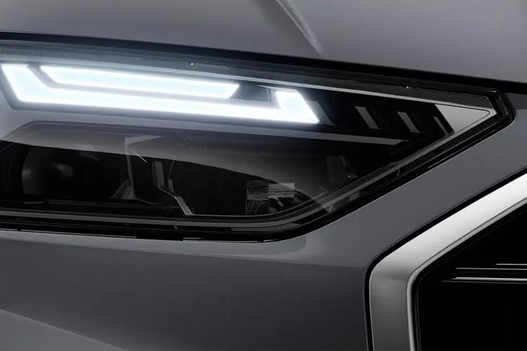 Audi Q5 Medium Crossover/SUV 50 TFSI e 299 Quattro Black Edition Tech Pack S tr close up
