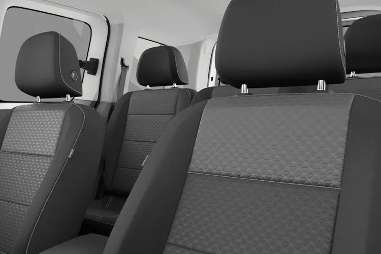 Ford Tourneo Connect MPV 2.0 EcoBlue 122 Activ Auto close up