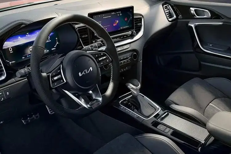 Kia ceed Hatchback 1.5 T-GDi 138 Gt-Line ISG interior view