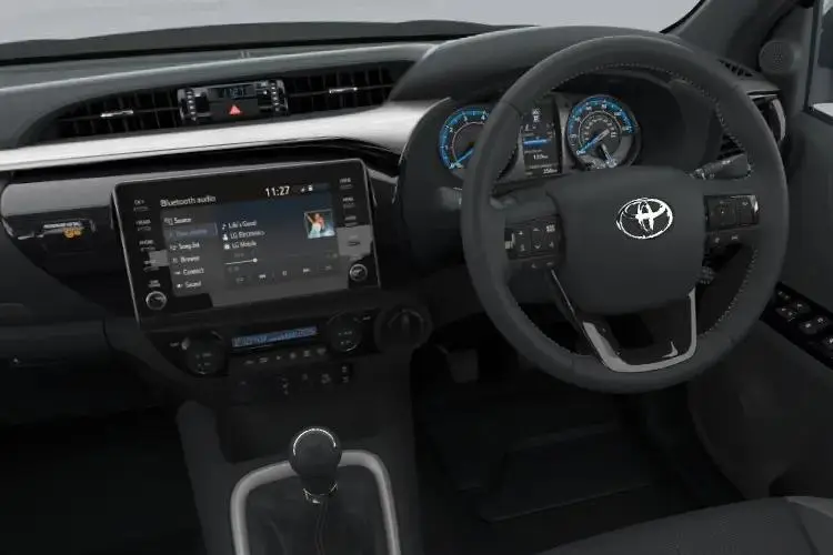 Toyota Hilux Pickup Double Cab 2.8 D-4D 204hp Invincible X Start+Stop interior view
