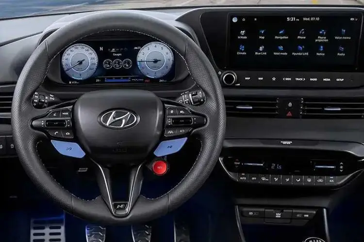 Hyundai i20 Hatchback 1.0 T-GDi 100 N Line S interior view