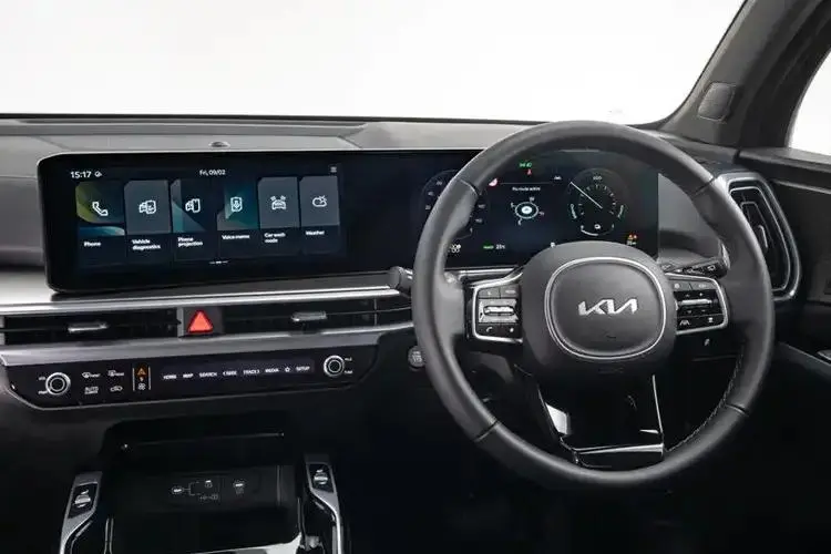Kia Sorento Large SUV 1.6 T-GDi Hev 2 DCT AWD interior view