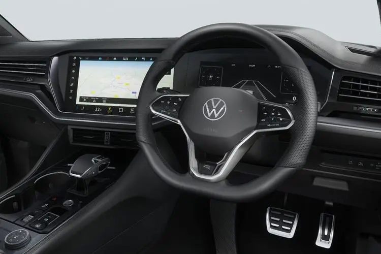 Volkswagen Touareg Medium Crossover/SUV 3.0 TSI V6 SCR 340 Black Edition 4Motion interior view
