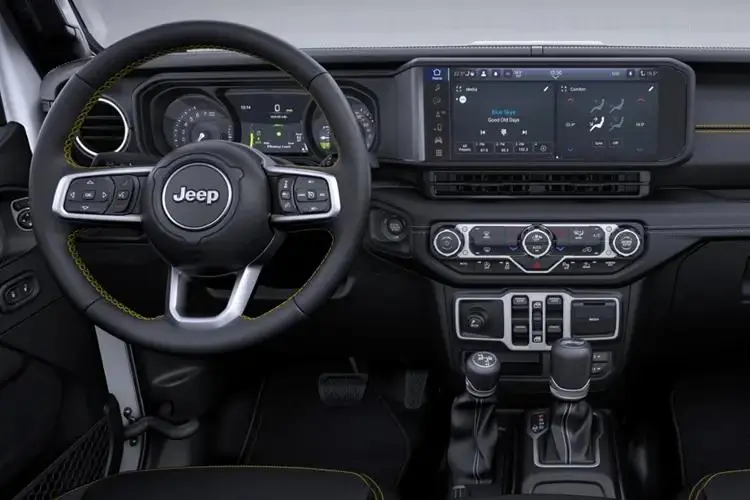 Jeep Wrangler Large SUV 2.0 Gme 272hp Sahara Auto interior view