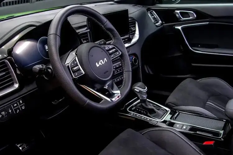 Kia XCeed Hatchback 1.5 T-GDi 138bhp 3 ISG interior view