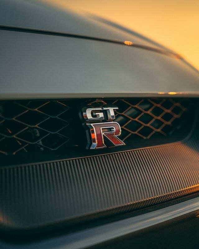 Image of a Nissan GTR Logo