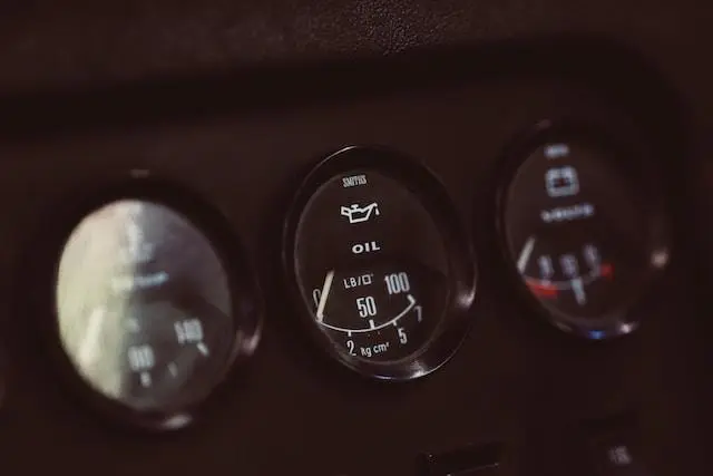 Image of a Car Oil Pressure Gauge