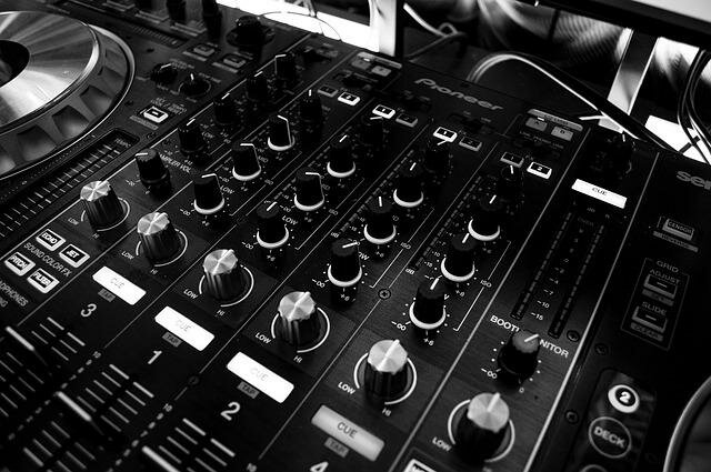 Image of an Audio Tuning Desk