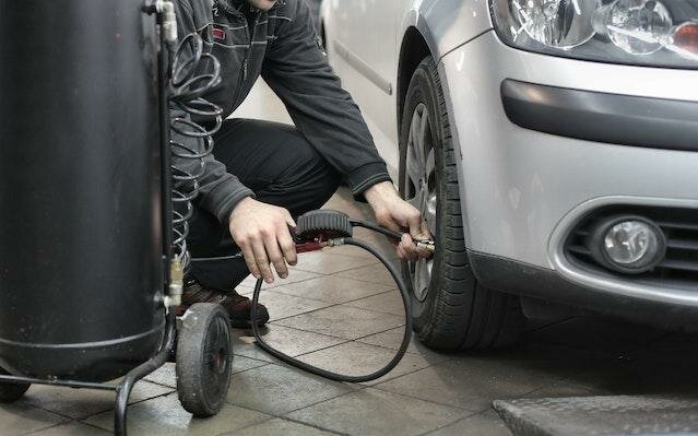 Image of a Tyre being Inflated