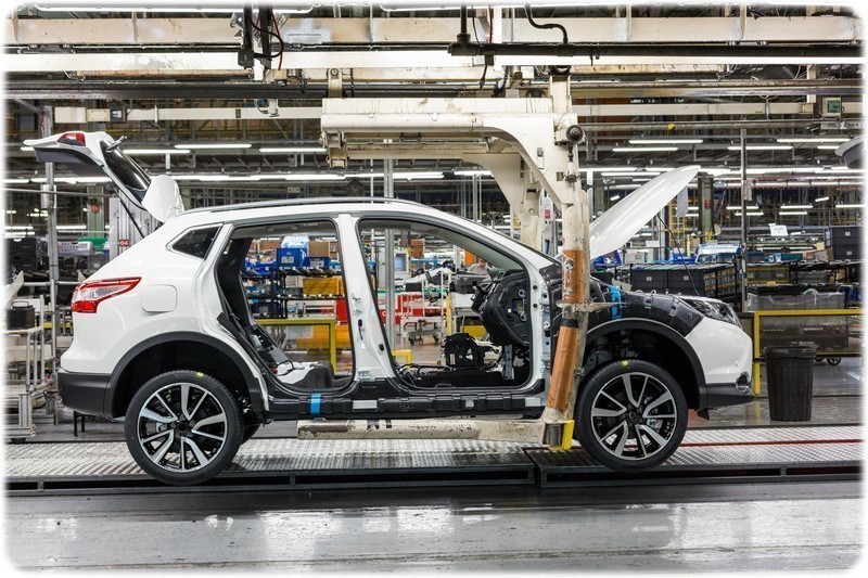 Nissan qashqai in the factory