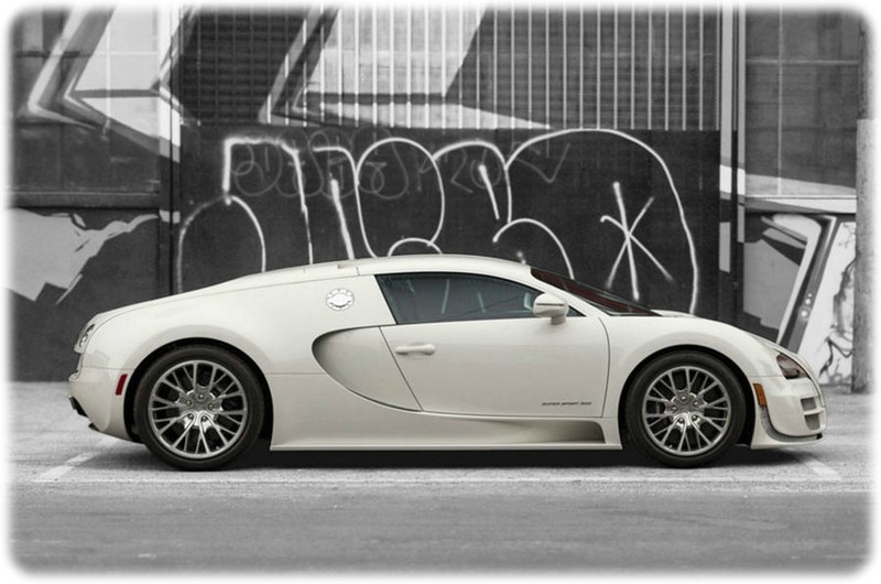 The_very_last_Bugatti_Veyron_Super_Sport_will_go_under_the_hammer_side