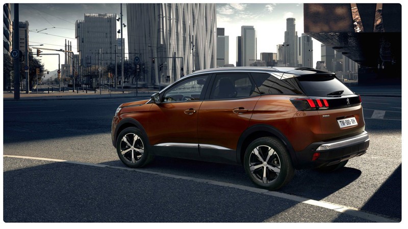 New-Peugeot-3008-SUV-diagonal-rear-view