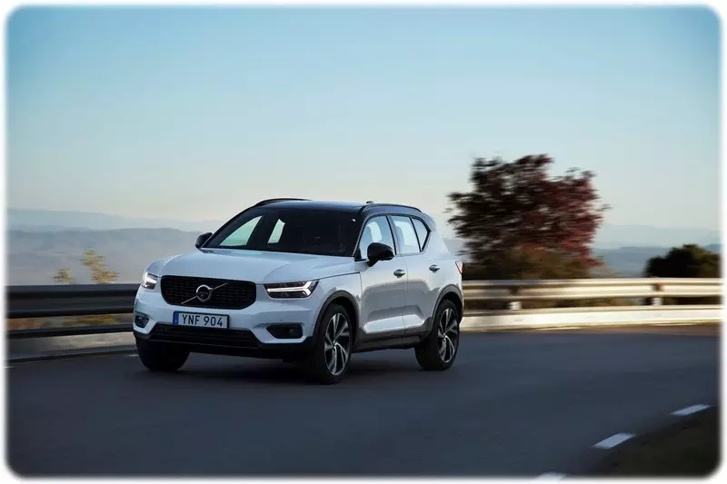 xc40 front left