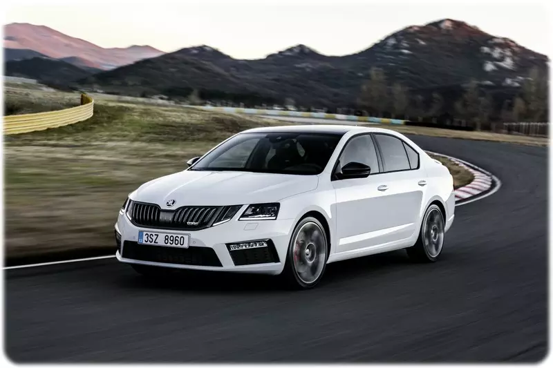 2017,_The_Skoda_Octavia_vRS_facelift_saloon_front