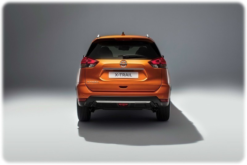 New 2017 Nissan X trail Facelift Model Studio picture