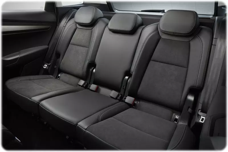 Skoda Karoq Studio photo rear seats