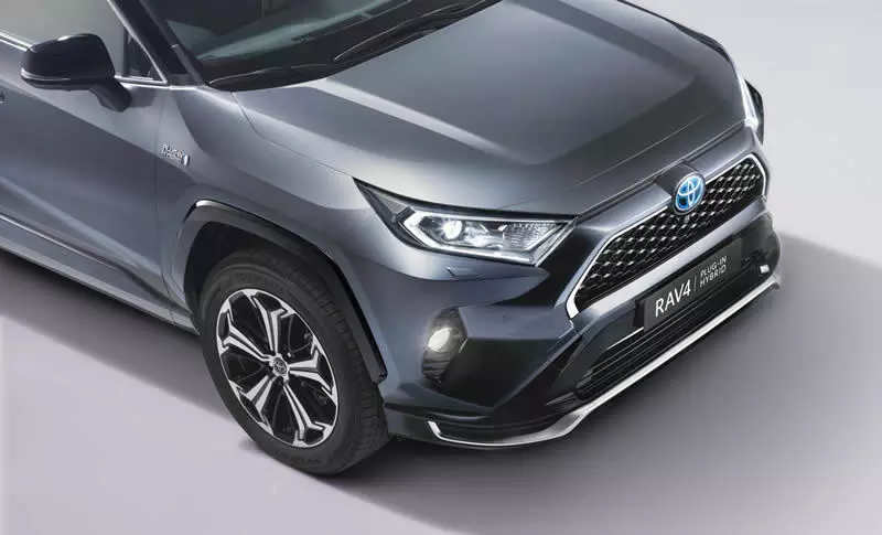  2020 RAV4 front exterior