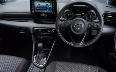 2020 Toyota Yaris interior photo
