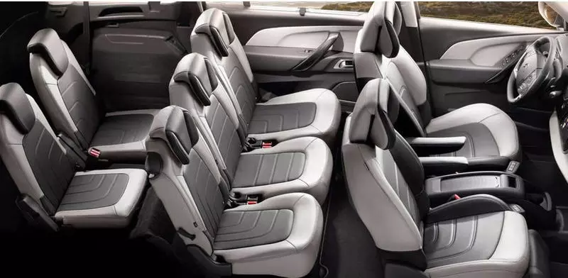 2020 Citroen C4 Grand Space Tourer interior