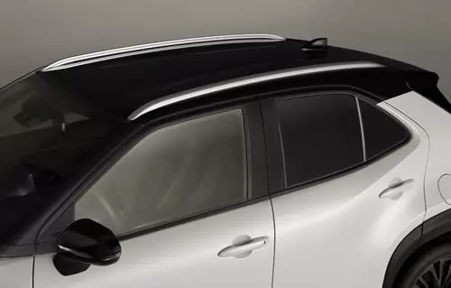 2021 new Toyota Yaris Cross Dynamic exterior top image