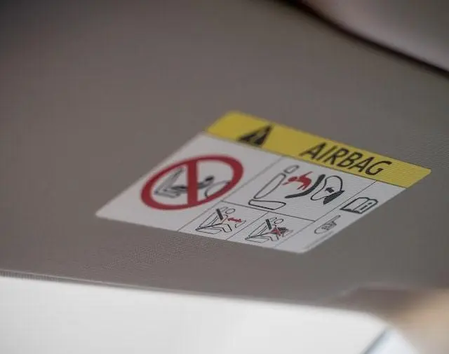 Image of an Air Bag Sign