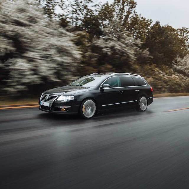 Image of a Volkswagen Passat Estate in Black