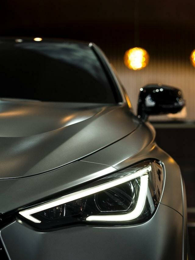 Image of a Grey SEAT Car
