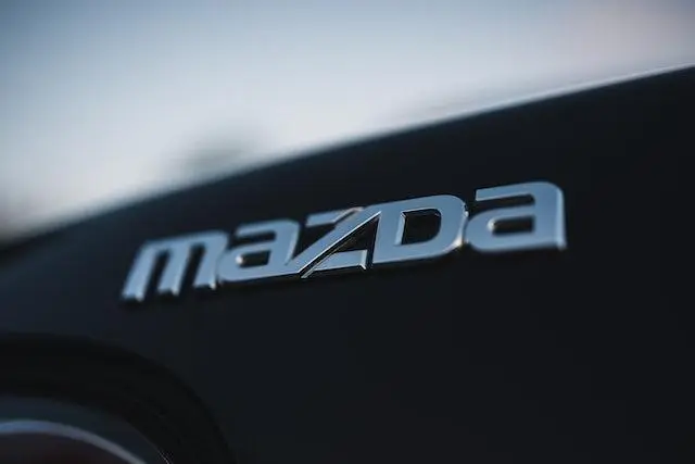 Image of the Word Mazda in Chrome