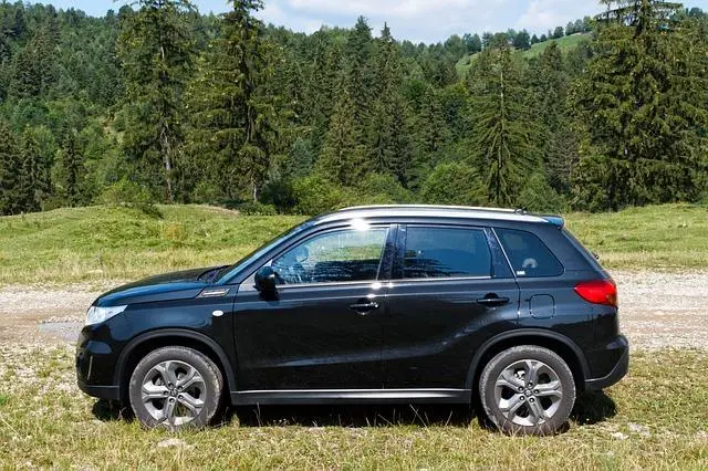 Image of an Older Suzuki Vitara