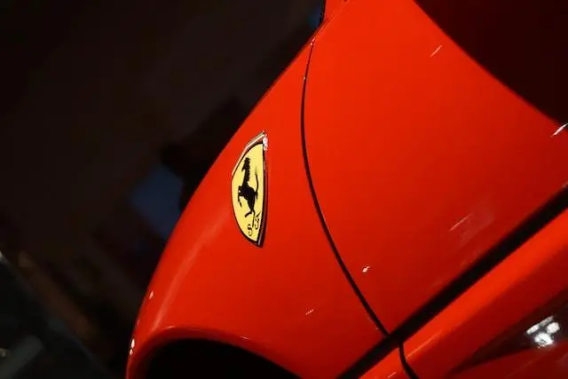 Image of a Ferrari Logo