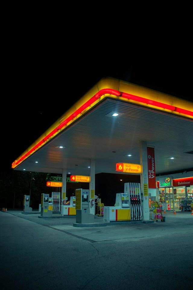 Image of a Shell Petrol Station