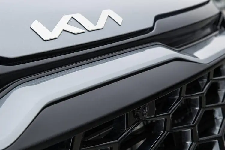 Image of a Kia Sportage Front Grille